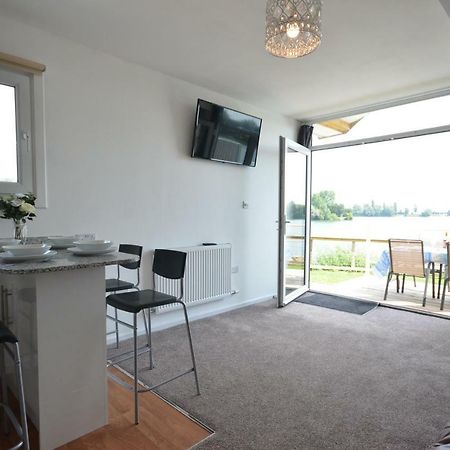 Premium Lake Lodges Chichester Exteriér fotografie